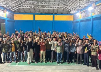 Cabup HTK saat kampanye di desa Pondok Pulau Sangkar