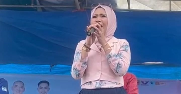 Yanti Maria, Istri Almarhum Zainal Abidin