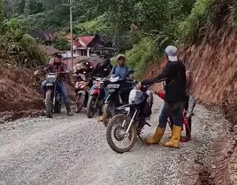 Jalan Renah Pemetik yang mulai dikerjakan Pemerintah Kerinci