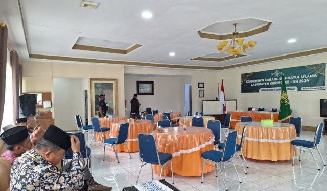 Suasana Konfercab NU Kerinci tidak juga dibuka