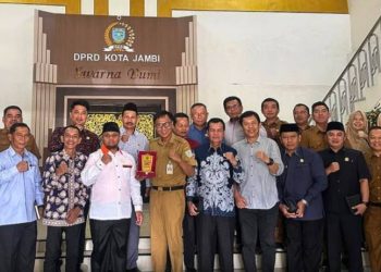 DPRD Sungai Penuh saaat Study Banding ke DPRD Kota Jambi