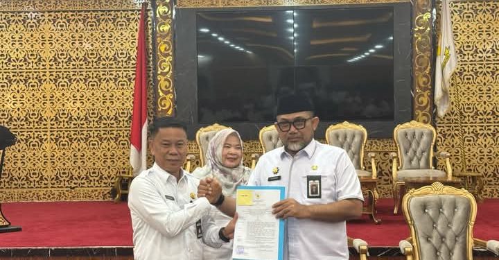 Sekda Sungai Penuh Alpian bersama Sekda Provinsi Jambi
