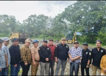 Ketua DPRD dan anggota meninjau lokasi pembersihan sampah