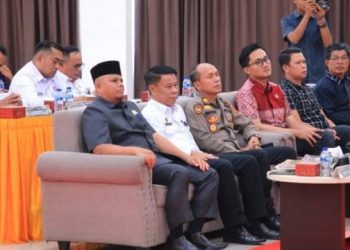 Pimpinan DPRD Sungai Penuh saat menghadiri rapat pleno penetapan Walikota dan wakil walikota terpilih