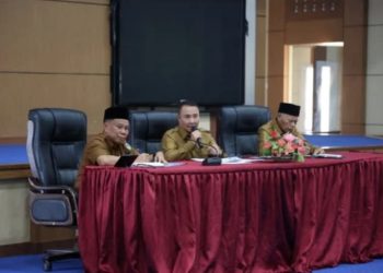 Wako Alfin saat memimpin Rapat dengan Kepala SKPD