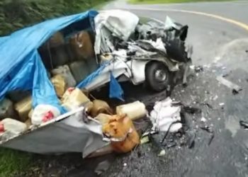 Kondisi mobil Pick UP Carry kecelakaan saat bawa Jerigen BBM