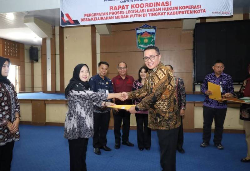 Rakor Percepatan Pendirian Koperasi Koperasi Merah Putih di Sungai Penuh