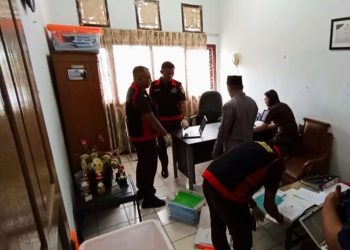 Proses pengelasan oleh Kejari Tebo