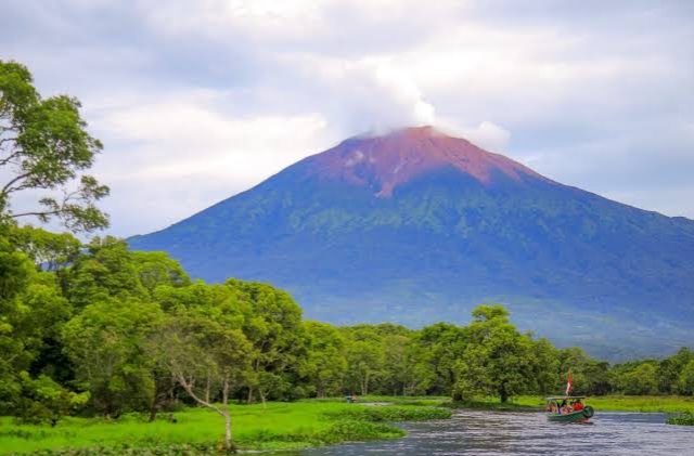 Ini 5 Rekomendasi Lokasi Camping untuk Libur hari Kemerdekaan RI 