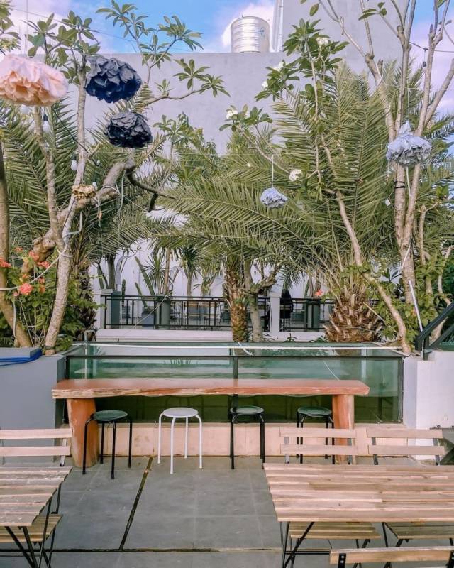 Onado Cafe, Tempat Favorit untuk Nongkrong Nyaman dan Asri di Ciledug