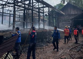 Kebakaran di Muaro Jambi Hanguskan Tiga Unit Rumah di Penyengat Olak