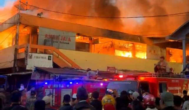 Pasar Tradisional Payakumbuh Sumatera Barat Terbakar, Toko beserta Isinya Ludes