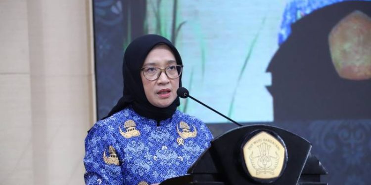 Menteri PANRB, Rini Widyantini