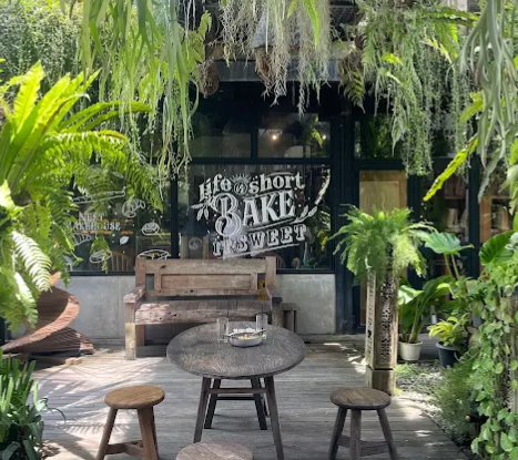 Nongkrong dan Nikmati Kopi dan Donat di Nest Coffee & Donuts di Yogyakarta