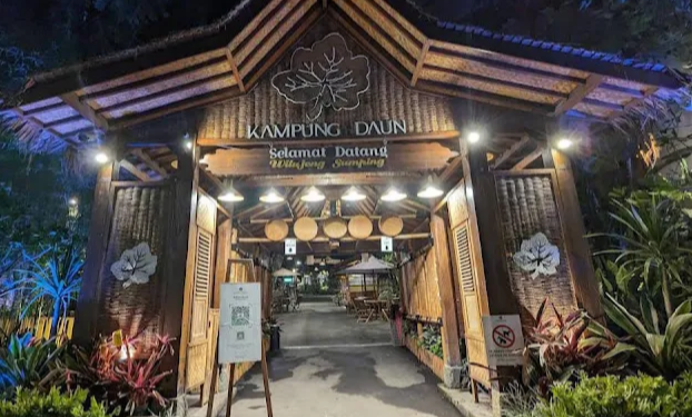 Kampung Daun Bandung: Cafe Unik Nuansa Alam Desa, Pesan Makanan Lewat Kentongan