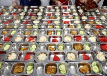 BGN Nonaktifkan Sementara 56 SPPG Bermasalah, BPOM Lakukan Uji Laboratorium 