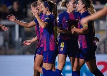 FC Barcelona Femeni saat pertandingan melawan AS Roma dalam laga Grup Liga Champions Wanita UEFA 2025 di Stadion Olimpico, Kamis (16/10/2025) dini hari WIB. (Foto: Instagram fcbfemeni)