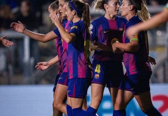 FC Barcelona Femeni saat pertandingan melawan AS Roma dalam laga Grup Liga Champions Wanita UEFA 2025 di Stadion Olimpico, Kamis (16/10/2025) dini hari WIB. (Foto: Instagram fcbfemeni)