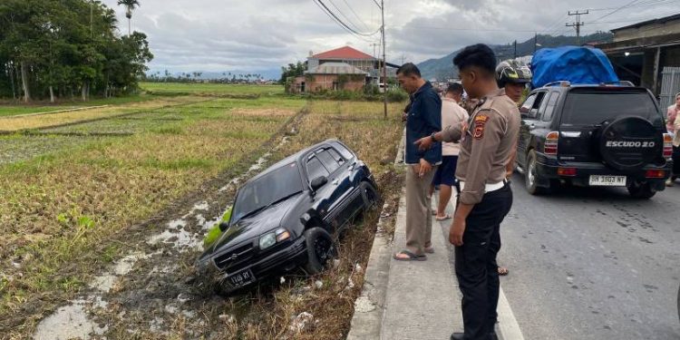 Kecelakaan mobil di jalan Sungai Liuk, Sungai Penuh