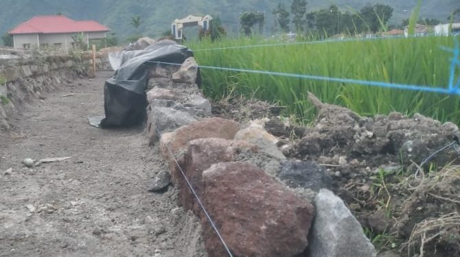 Pondasi Dangkal dan Konstruksi Sebelah, Proyek P3-TGAI Desa Semerah