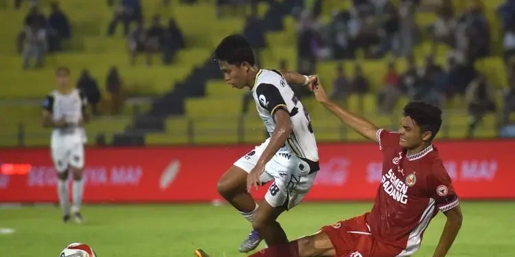 Modal Kalahkan Persija, Semen Padang Bidik Kemenangan.
Foto: Antara