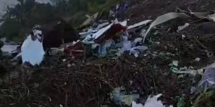 Serpihan ATR 42-500 Ditemukan di Gunung Bulusaraung