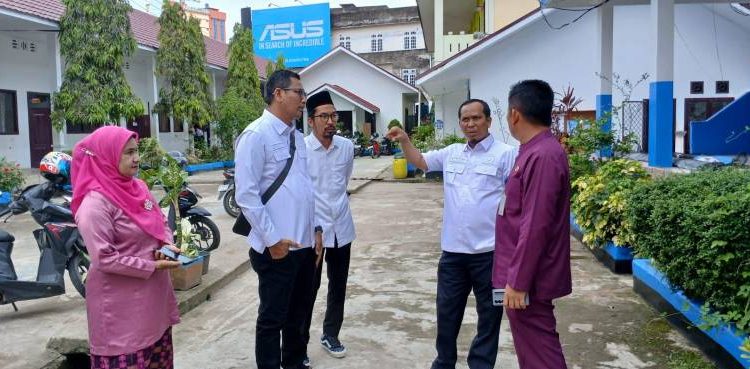 Komisi IV DPRD Kota Jambi meninjau SMP Negeri 2 Kota Jambi