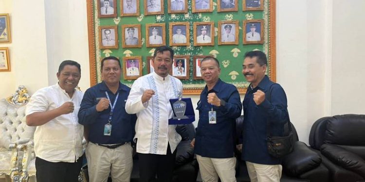 Bupati Monadi Dukung Peningkatan Status RRI Sungai Penuh Jadi Tipe C