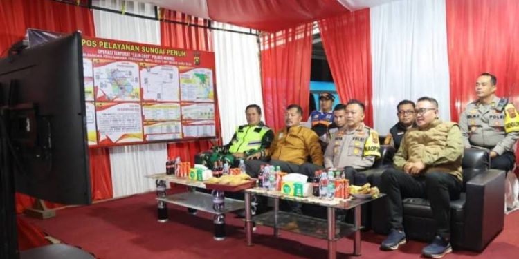 Bersama Kapolres Kerinci, Walikota dan Bupati Pantau Keamanan Malam Nataru