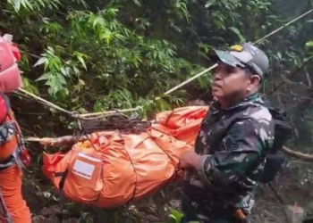 Tim SAR Terus Berupaya Evakuasi Dua Korban Pesawat ATR 42-500