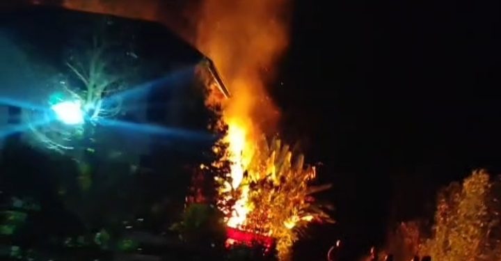 Kondisi saat kebakaran di kandang ternak sapi