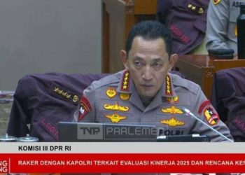 Kapolri Tolak Wacana Polri di Bawah Kementerian