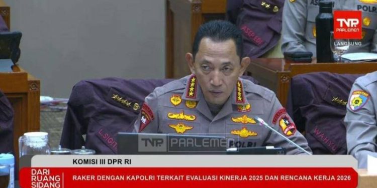 Kapolri Tolak Wacana Polri di Bawah Kementerian