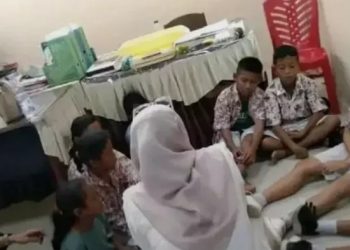 141 Siswa Diduga Keracunan, MBG Bunobogu Dihentikan Sementara
Foto: Beritasatu.com/Rahmad Nur