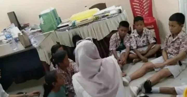 141 Siswa Diduga Keracunan, MBG Bunobogu Dihentikan Sementara
Foto: Beritasatu.com/Rahmad Nur