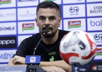Carlos Pena saat memberikan keterangannya kepada media, Jumat, 23 Januari 2026. Foto: Humas Persita