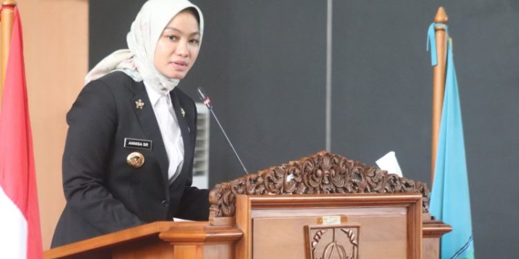 Bupati Dharmasraya Annisa Suci Ramadhani