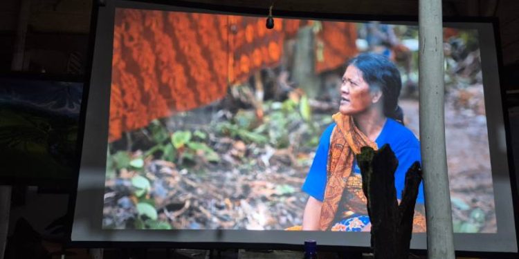 pemutaran film dokumenter Besale tentang Suku Anak Dalam