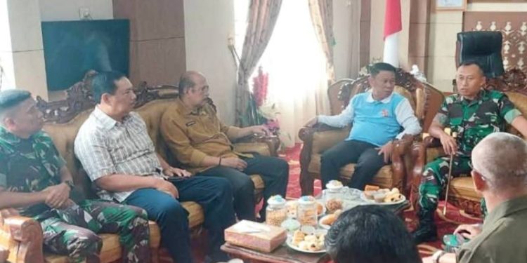 Pemerintah Kota Sungai Penuh menggandeng Kodim 0417/Kerinci untuk mempercepat pembangunan Gerai Koperasi Merah Putih. Komitmen itu mengemuka