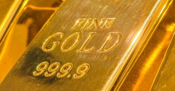 Harga Emas Dunia Berbalik Turun