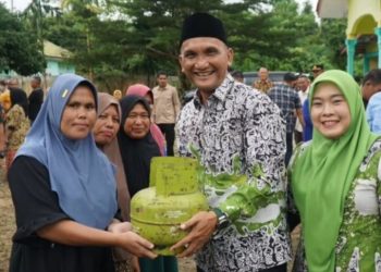 Bupati Sarolangun Ancam Cabut Izin Pangkalan Jual Gas Diatas HET