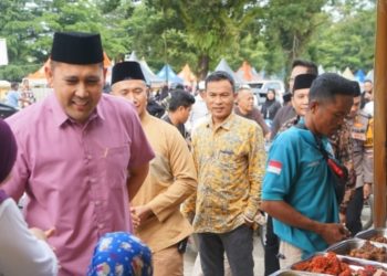 Bupati Merangin membuka Pasar Bedug dan Bazar Ramadan 1447 Hijriah di Pasar Bawah Bangko