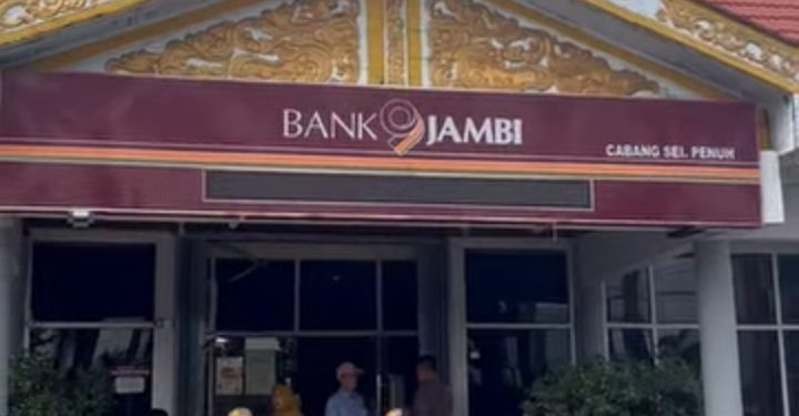 Kondisi nasabah saat mendatangi kantor cabang Bank Jambi Sungai Penuh