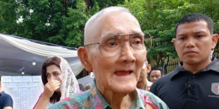 Mantan Wakil Presiden Try Sutrisno Wafat