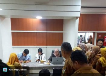 ASN dan PPPK Sungai Penuh Antre Tarik Gaji Manual di PTSP