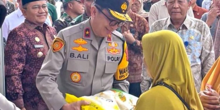 Polda Jambi Gelar Gerakan Pangan Murah Jelang Idul Fitri
