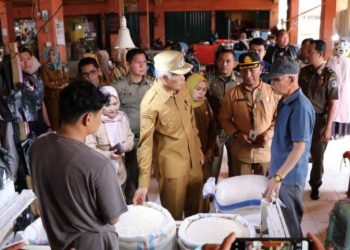 Sidak Pasar Tradisional, Wawako Pantau Harga Pangan Jelang Lebaran