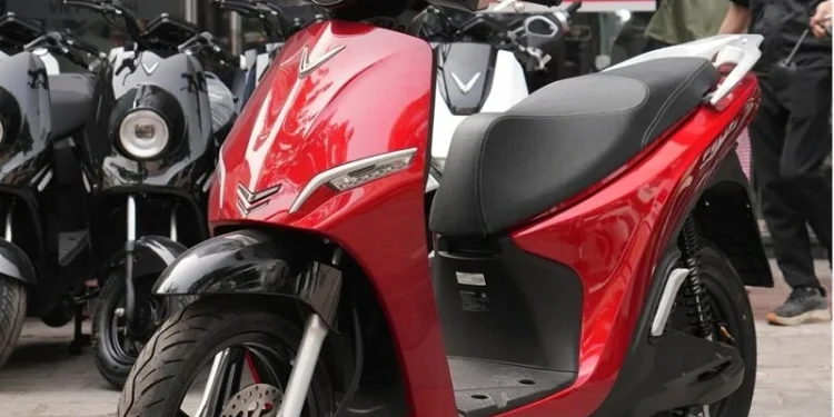 Diskon Besar VinFast Feliz II, Motor Listrik Kini Mulai Rp21 Jutaan dengan Bonus Pengisian Gratis