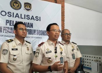 Imigrasi Kerinci Deportasi Tiga WNA karena Pelanggaran Keimigrasian