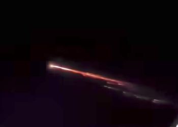 Fenomena Cahaya di Langit Indonesia Diduga Puing Roket Antariksa
